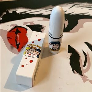 MAC Archies Girls Veronica Ronnie Red lipstick LE
